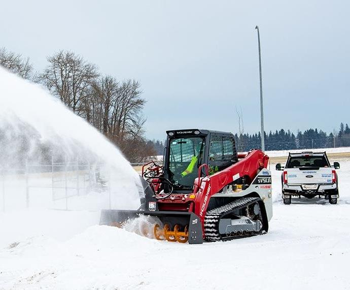 Quick Specs on Takeuchi’s TL12V2 Track Loader